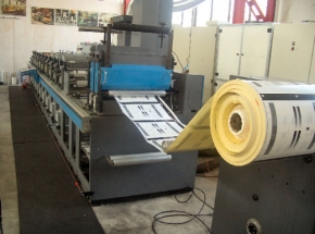 9 colour UV-flexo printing machine  ARSOMA (8 colour + VARNISH) - Label printing